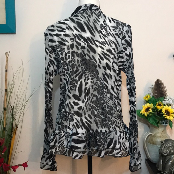 EUC Notations Blouse - Picture 3 of 5